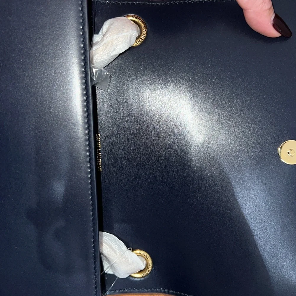 New YSL Yves Saint Laurent Kate Flap Navy Leather & Gold Chain - Picture 9 of 17